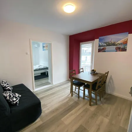 Apartment Central 1787